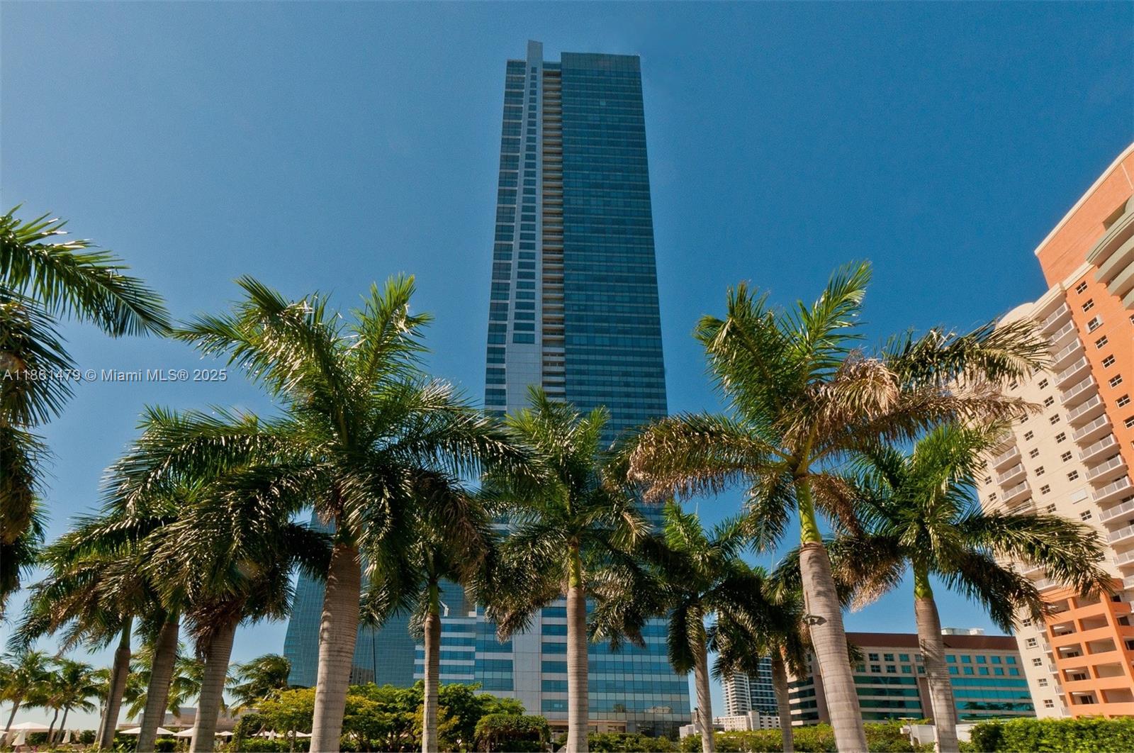 Exquisite residence on the 48th floor at Four Seasons Residences Miami. This 1-bedroom plus 1 1/2 bathroom residence showcases top-of-the-line everything, including double entrance mahogany wood doors, marble floors in the social area, electric solar shades & blackout, granite counter tops, European kitchen with Poggenpohl cabinets, Miele & Sub-Zero appliances, high ceilings, laundry room & storage unit. Discover magnificent views of the Miami skyline. Enjoy 5-star amenities including 3 pools with cabanas, 50,000 sq ft gym & spa, owner's lounge, 24-hour concierge, valet & security, restaurants & much more!