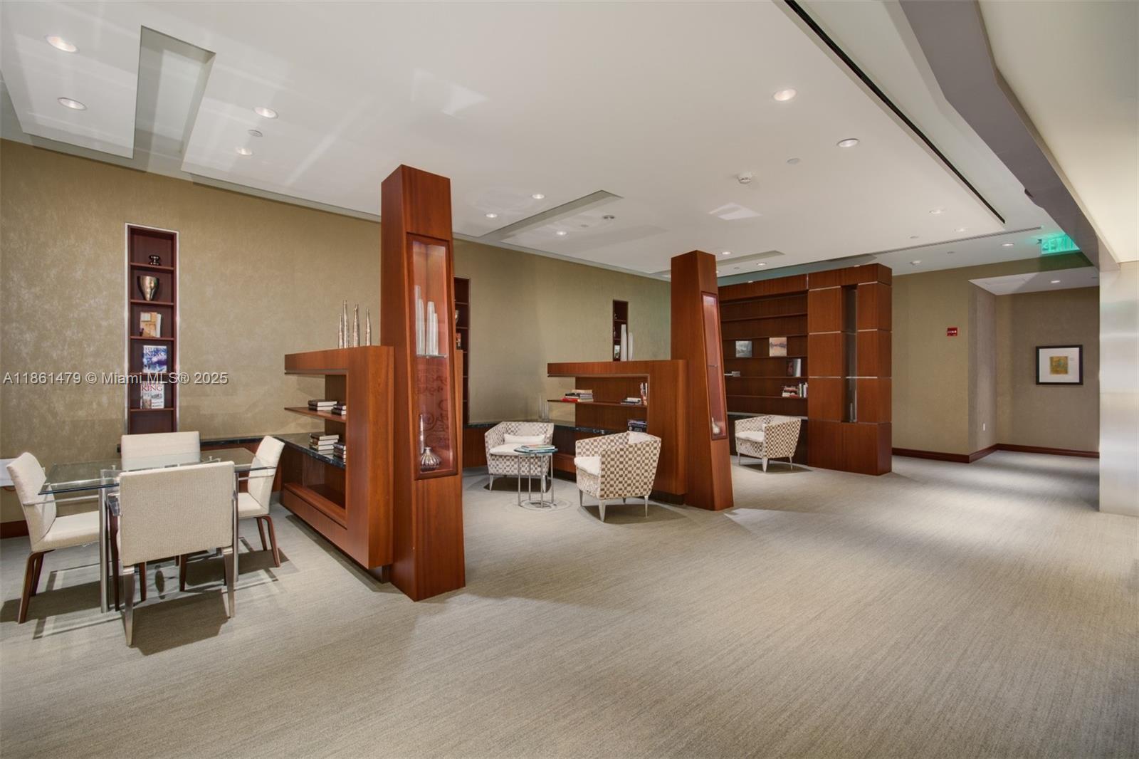 1425 Brickell Ave 48D