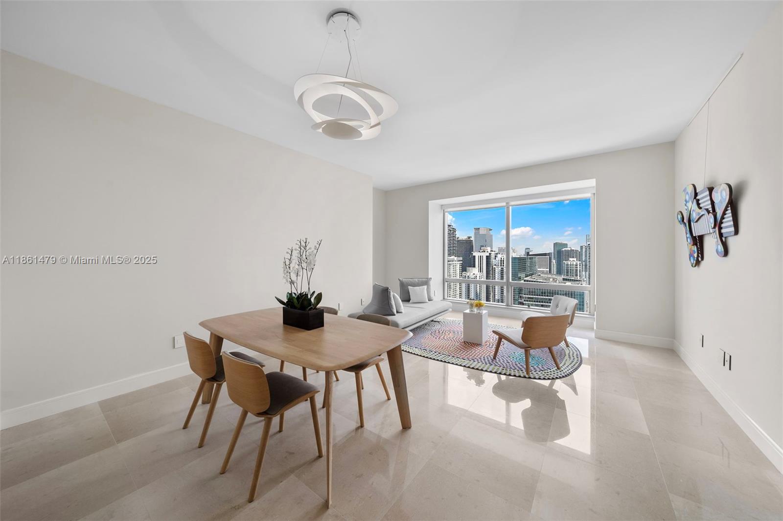 1425 Brickell Ave 48D