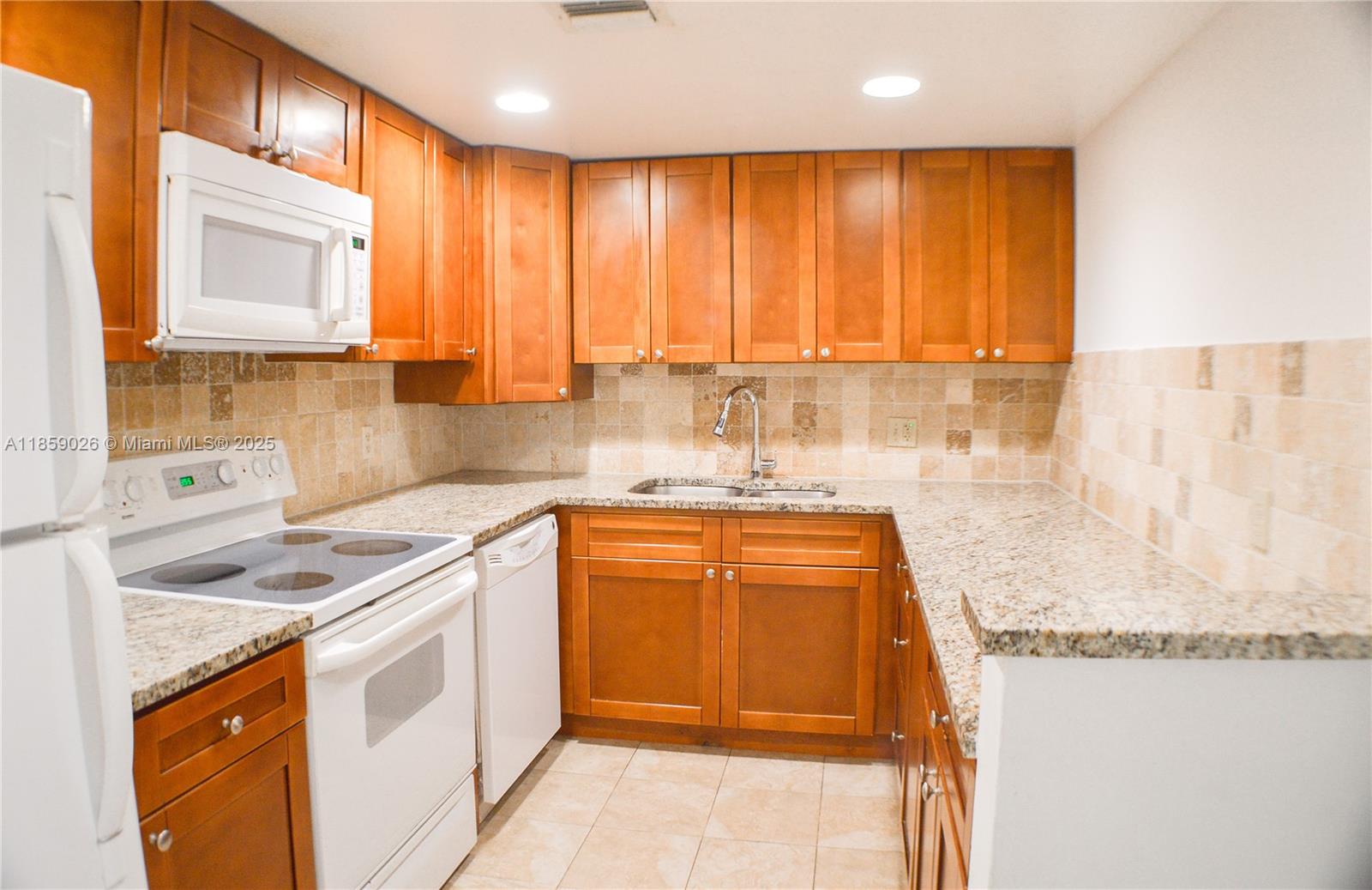 Ready to Rent Immediately! Spacious and bright 2-bedroom, 2-bathroom unit featuring a newly installed vinyl floor, in-unit washer and dryer (new), and a large private balcony with extra storage space. Located on the second floor with convenient elevator access and a secure, locked lobby entrance with phone entry system.
Prime location, just under 3 miles from the beach, shopping centers, restaurants, and major highways.
A/C 3 years old. Water included.