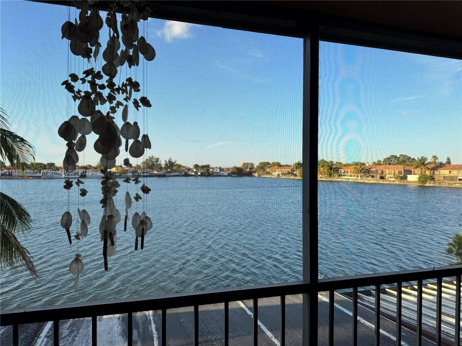 LAGO GRANDE CONDO SIX-B - Residential