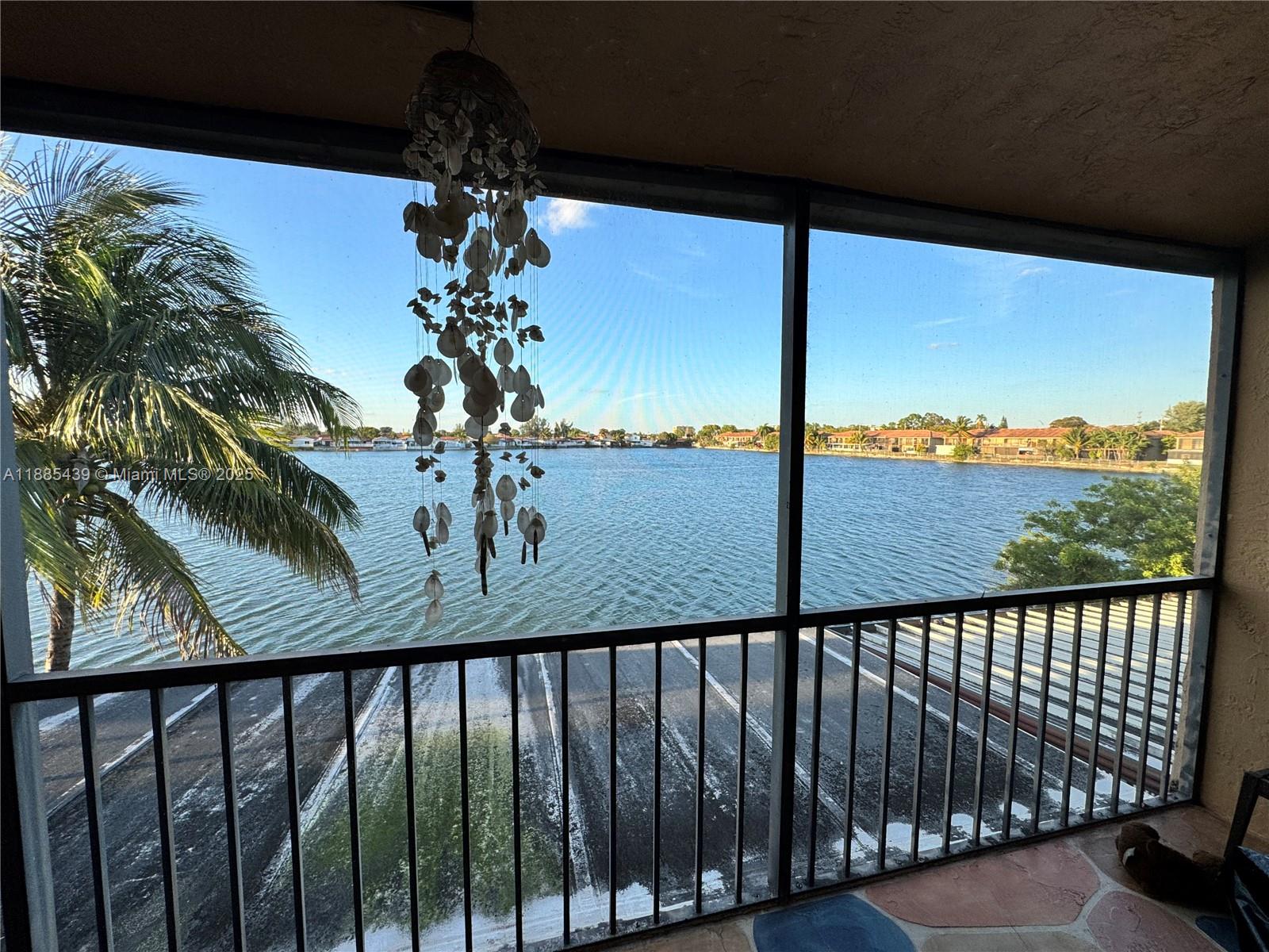 LAGO GRANDE CONDO SIX-B - Residential