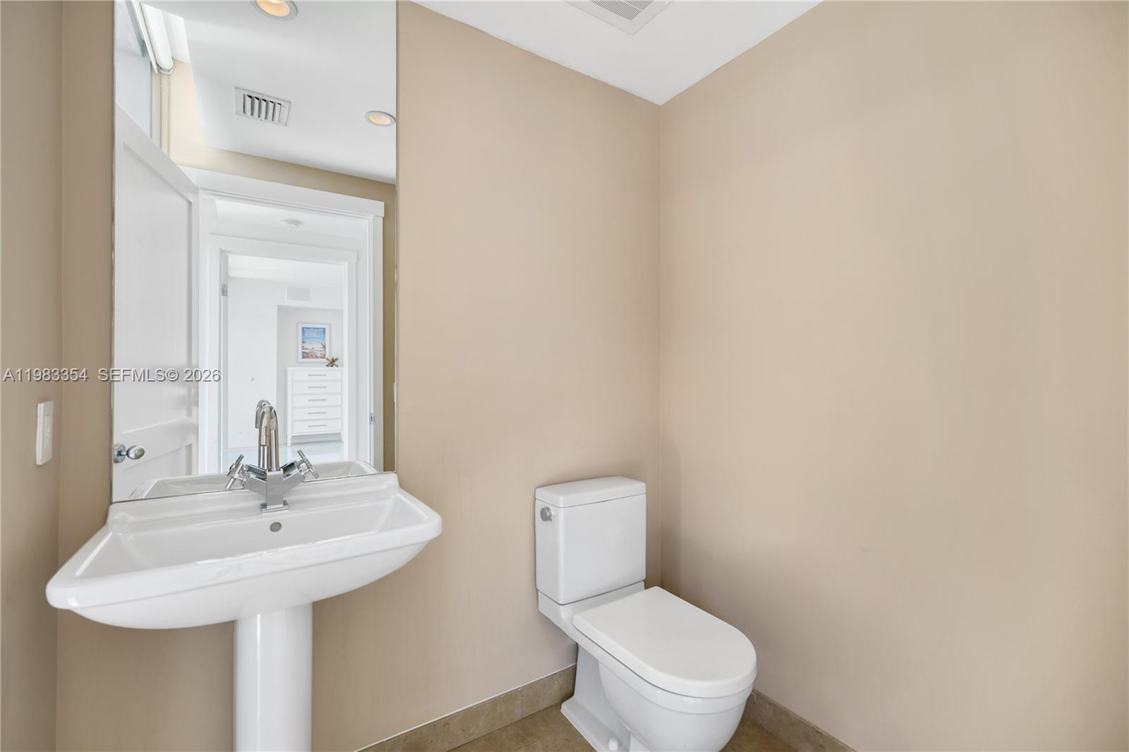 THE CARIBBEAN CONDO - Residential