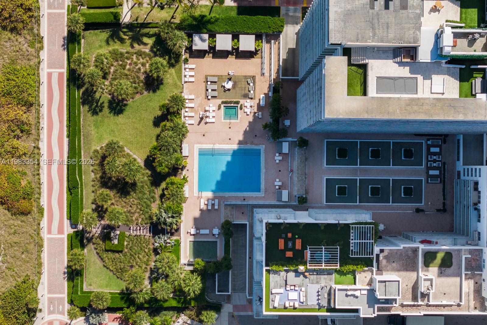 THE CARIBBEAN CONDO - Residential