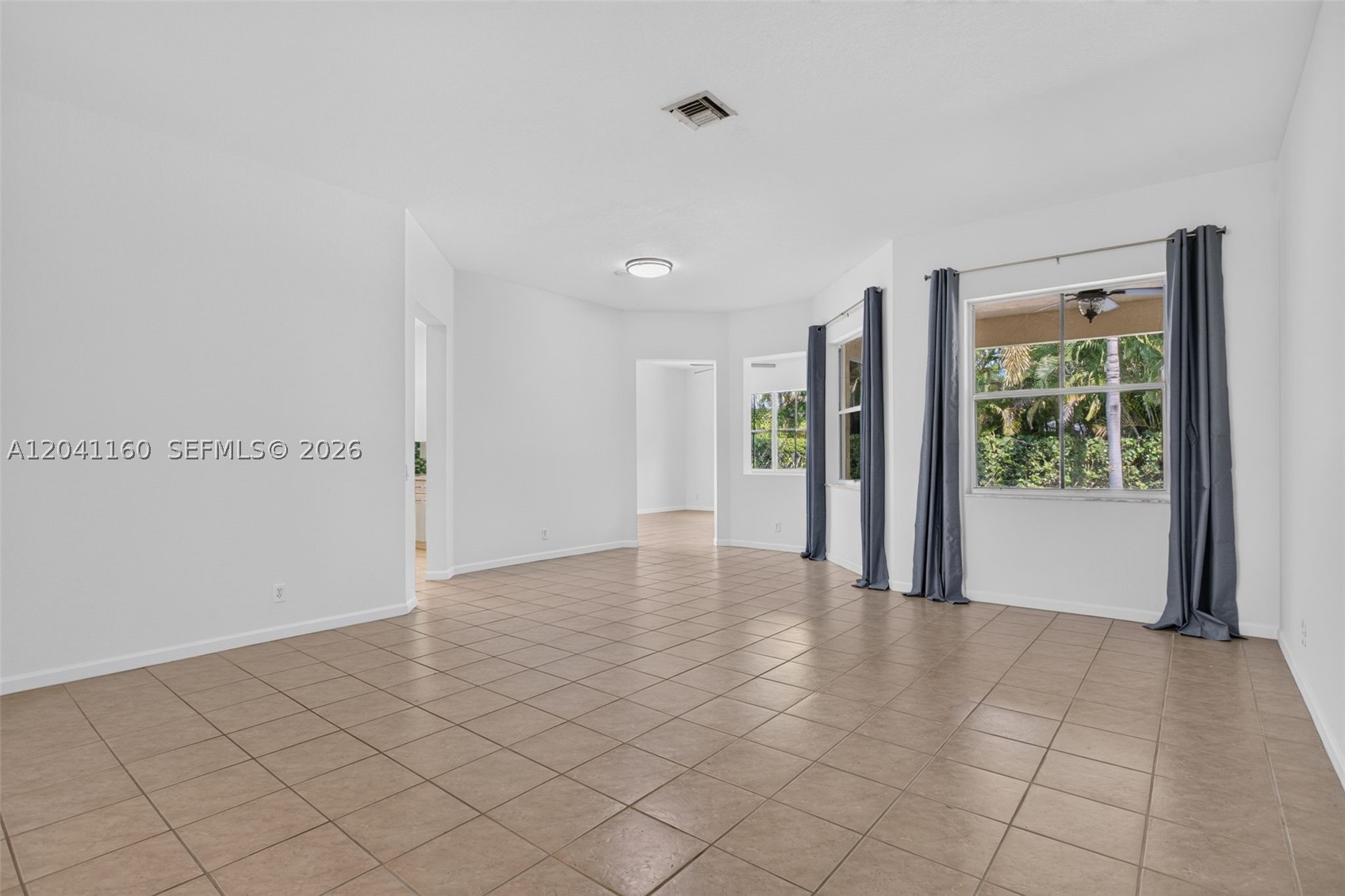 786 Nandina Dr