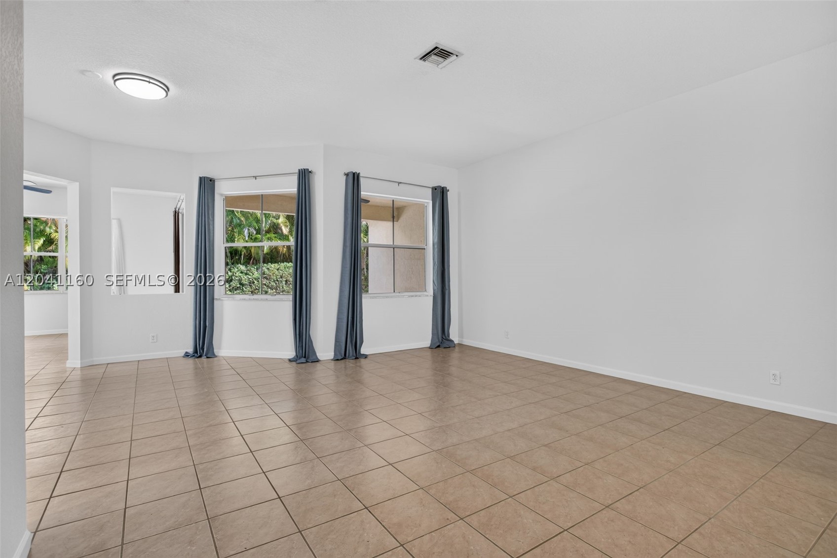 786 Nandina Dr