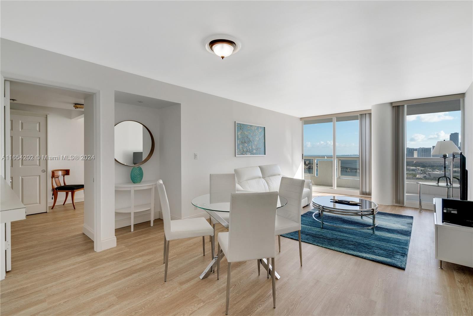 THE GRAND CONDO - Residential Lease