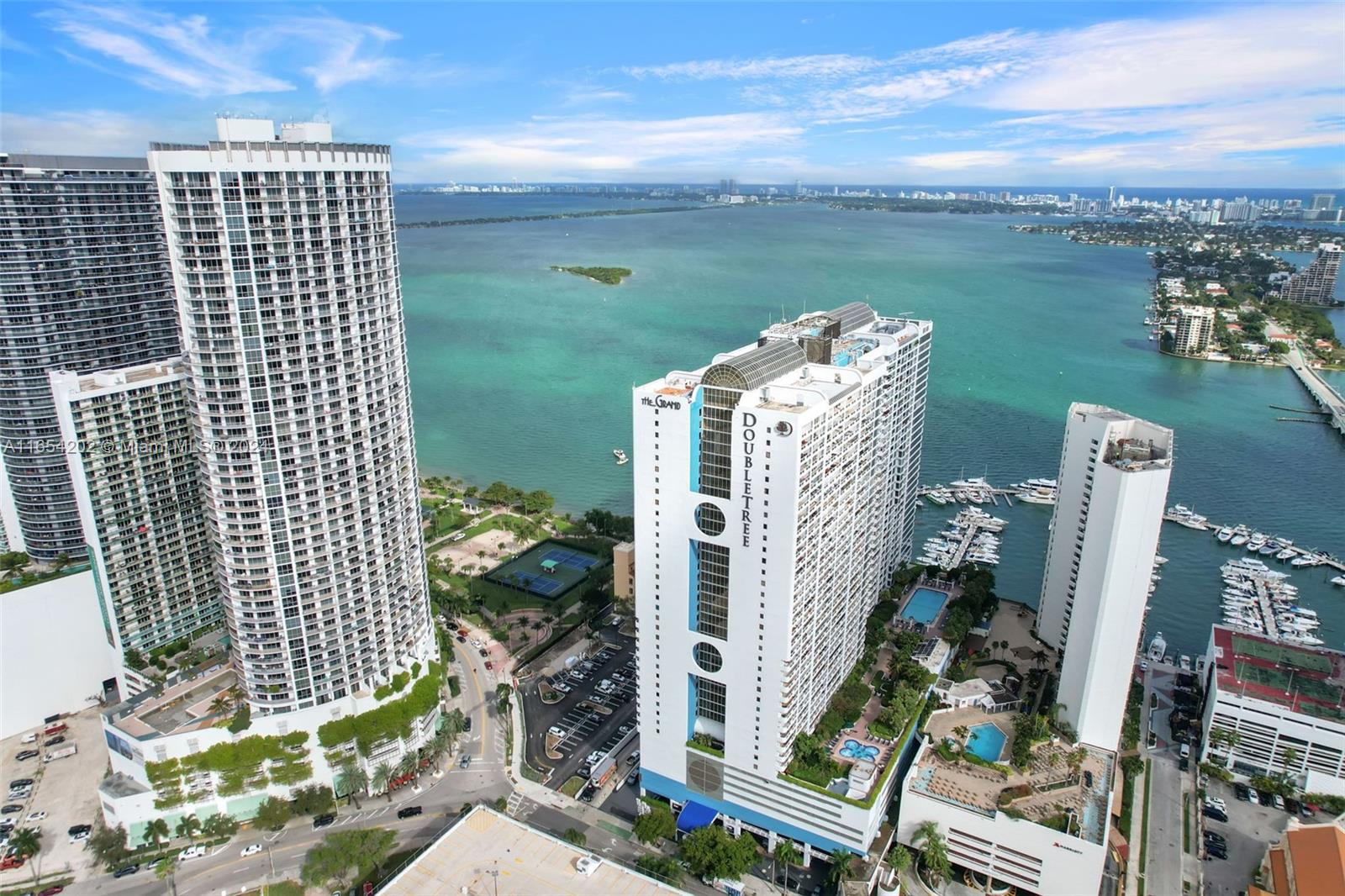 THE GRAND CONDO - Residential Lease