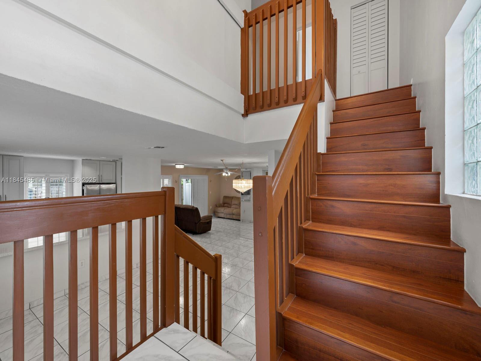 CORAL LAKES - Residential