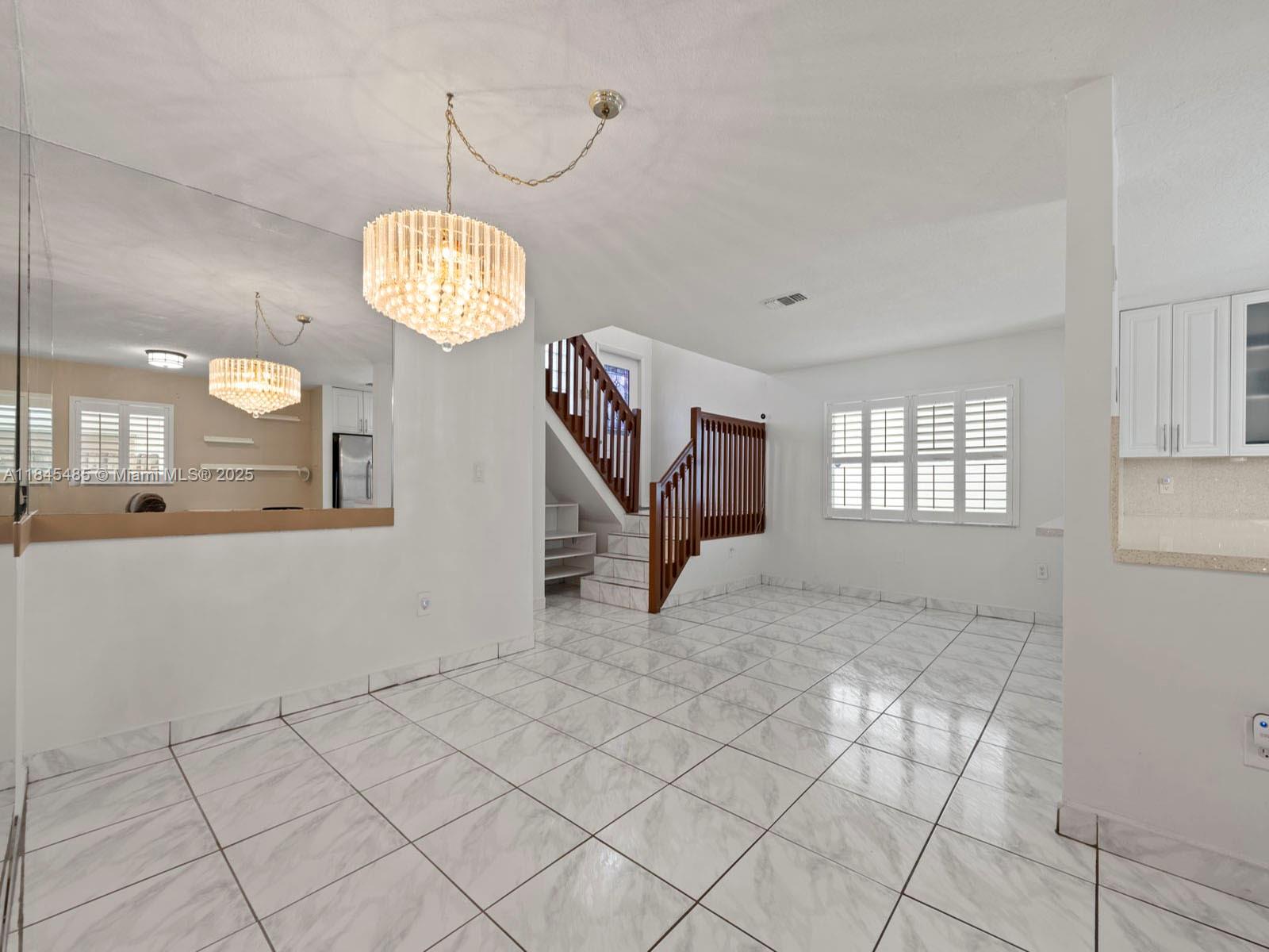 CORAL LAKES - Residential