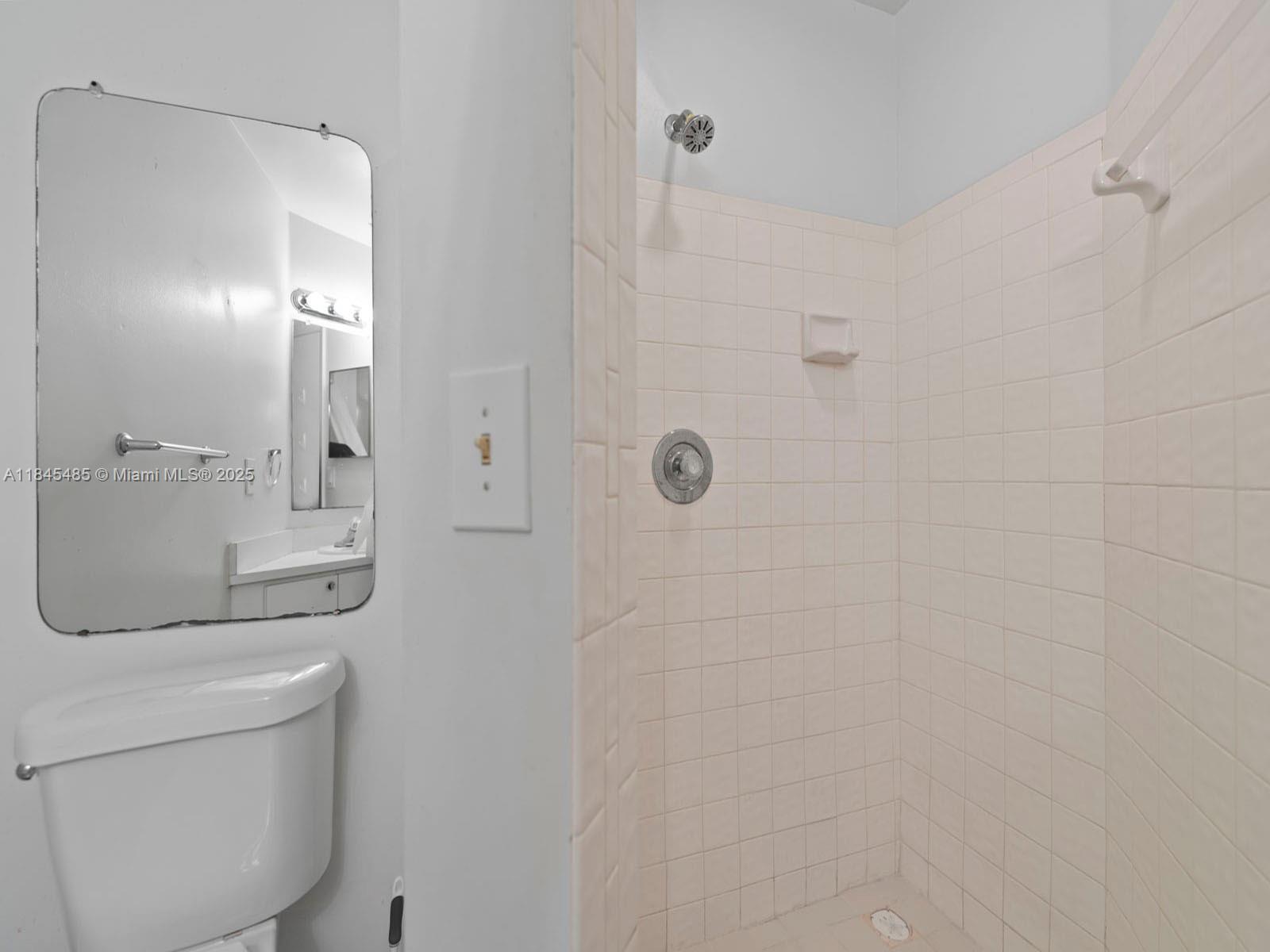 CORAL LAKES - Residential