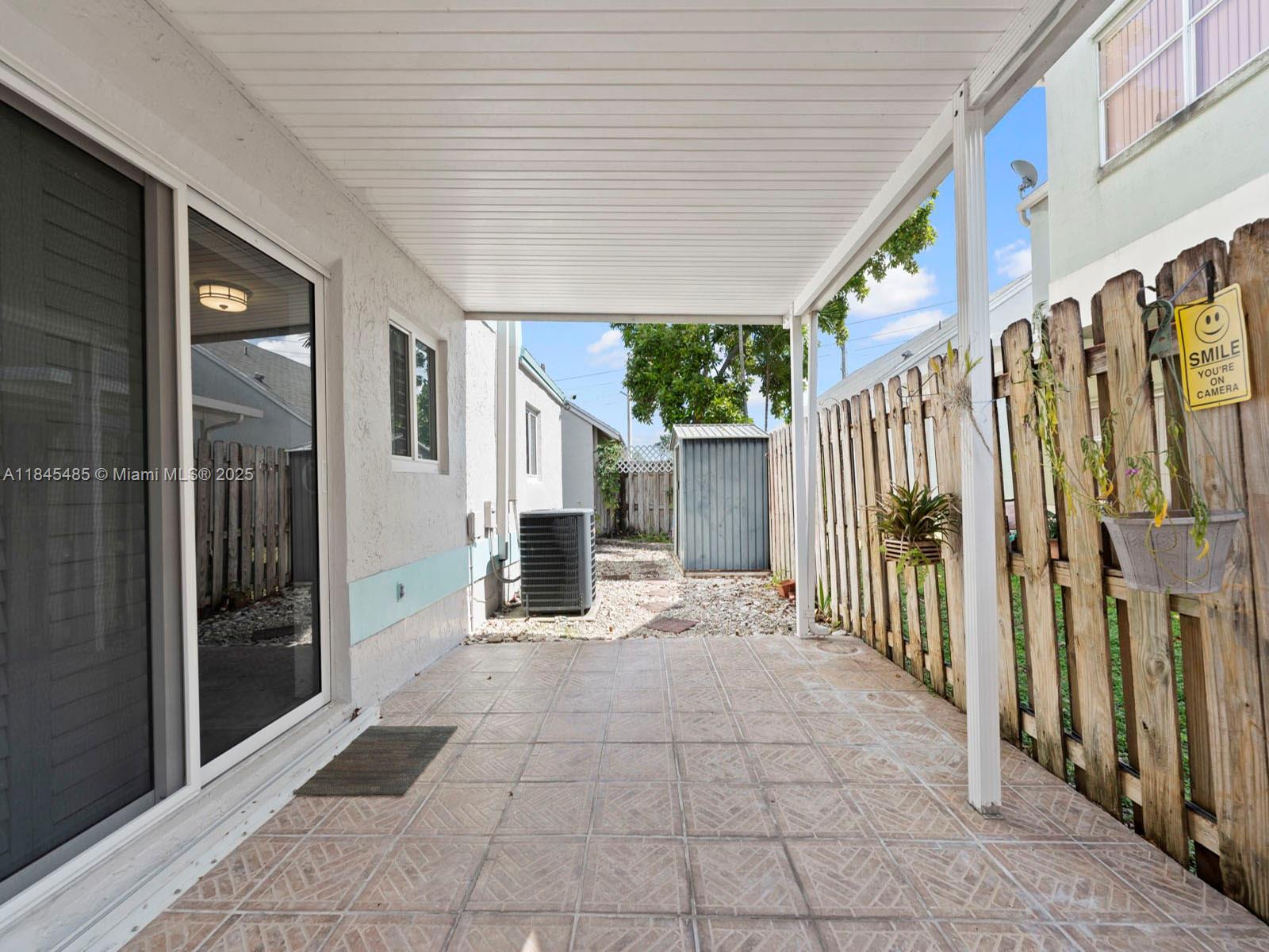 CORAL LAKES - Residential