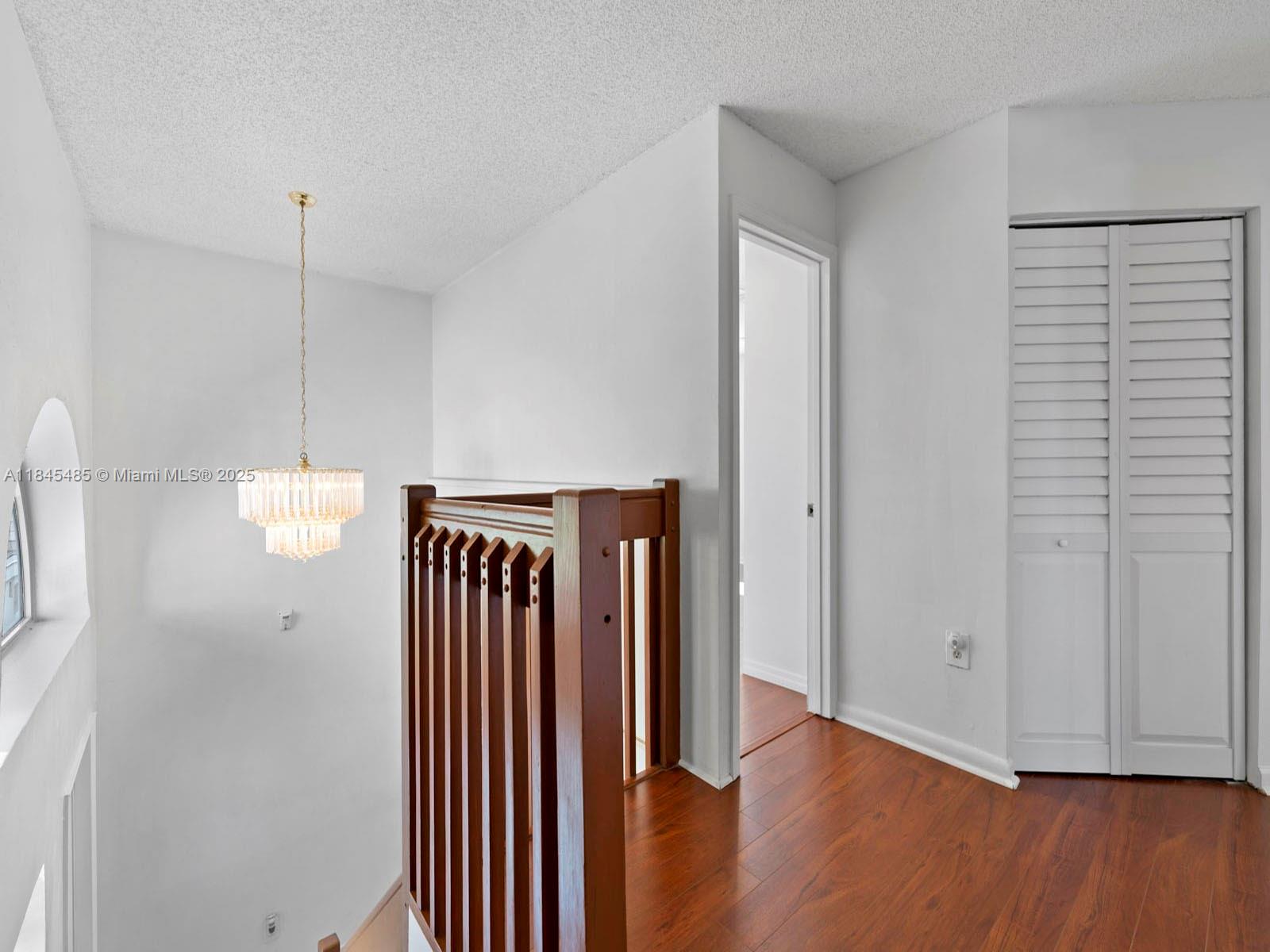 CORAL LAKES - Residential