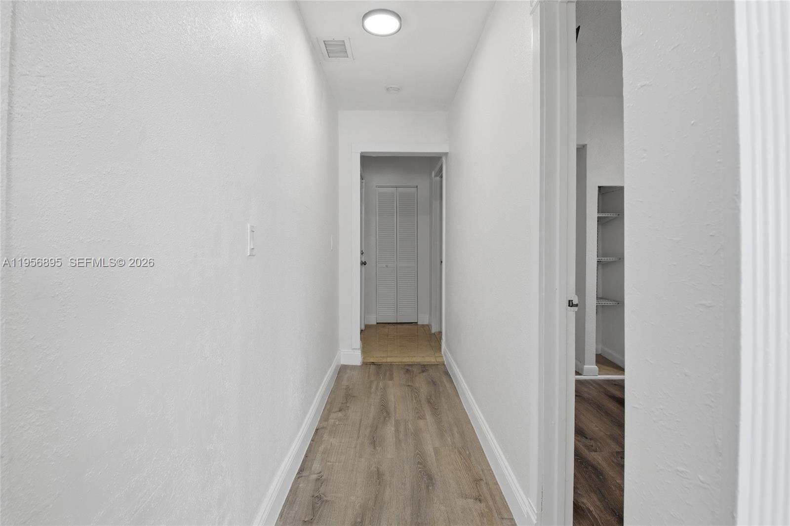 GRAPELAND HEIGHTS - Residential Lease