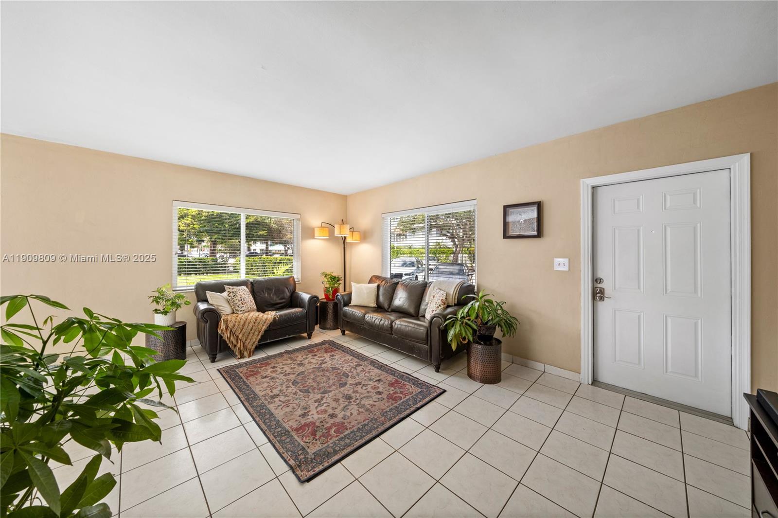 ISLE OF NORMANDY MIAMI VI - Residential