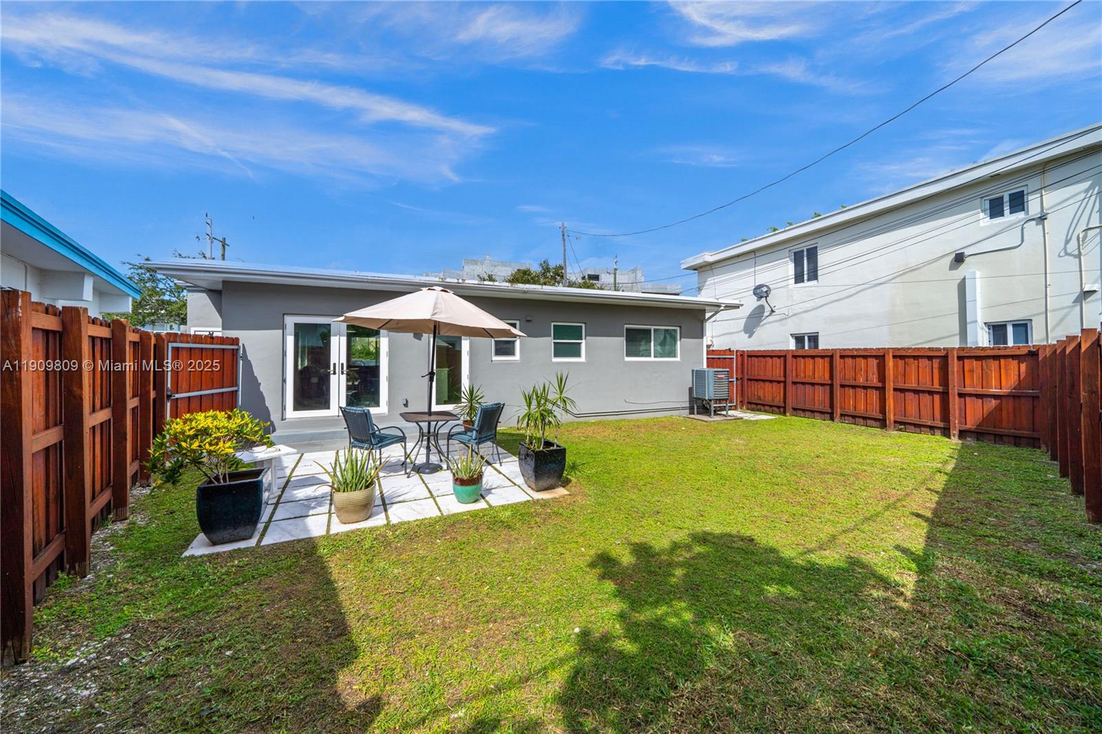 ISLE OF NORMANDY MIAMI VI - Residential