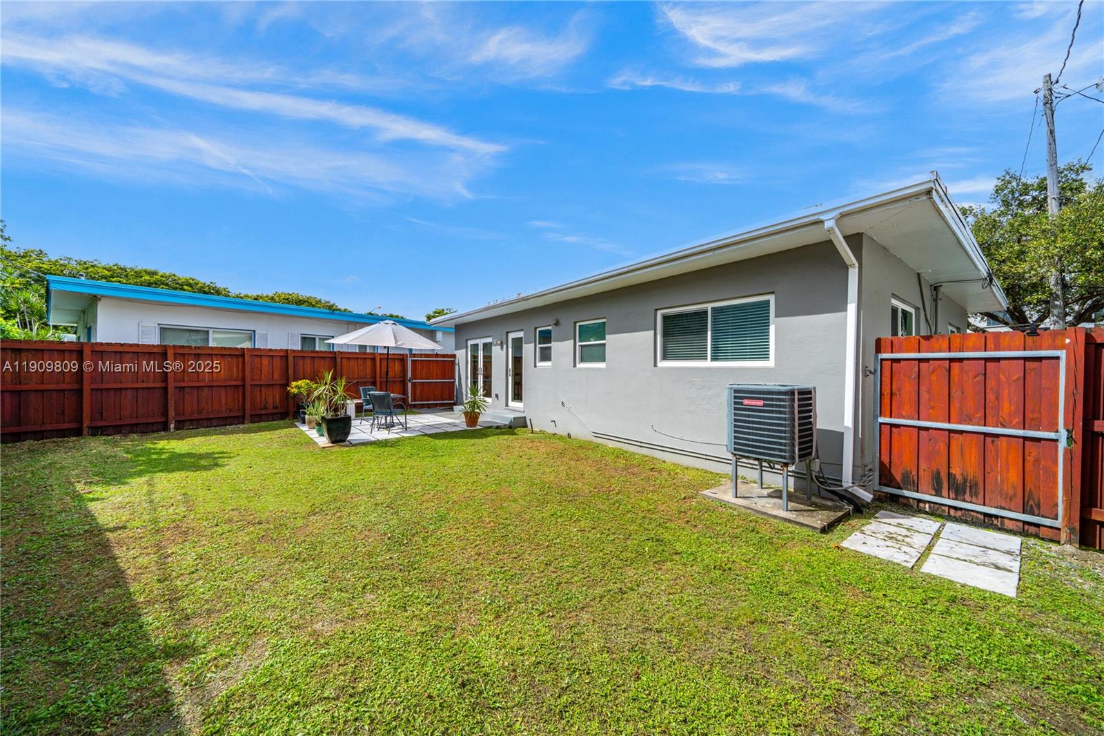 ISLE OF NORMANDY MIAMI VI - Residential