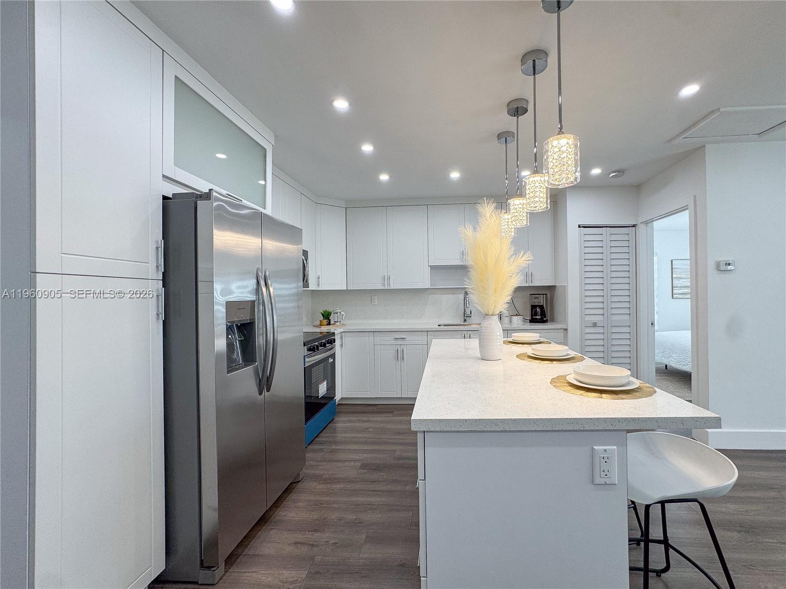 N MIAMI ESTATES - Residential