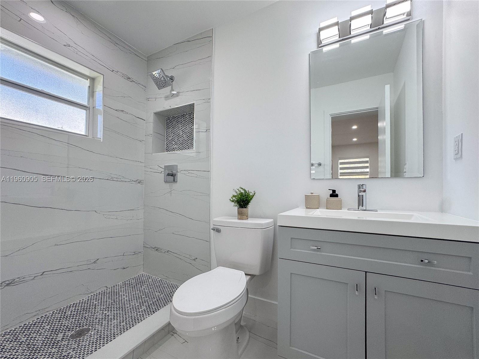 N MIAMI ESTATES - Residential