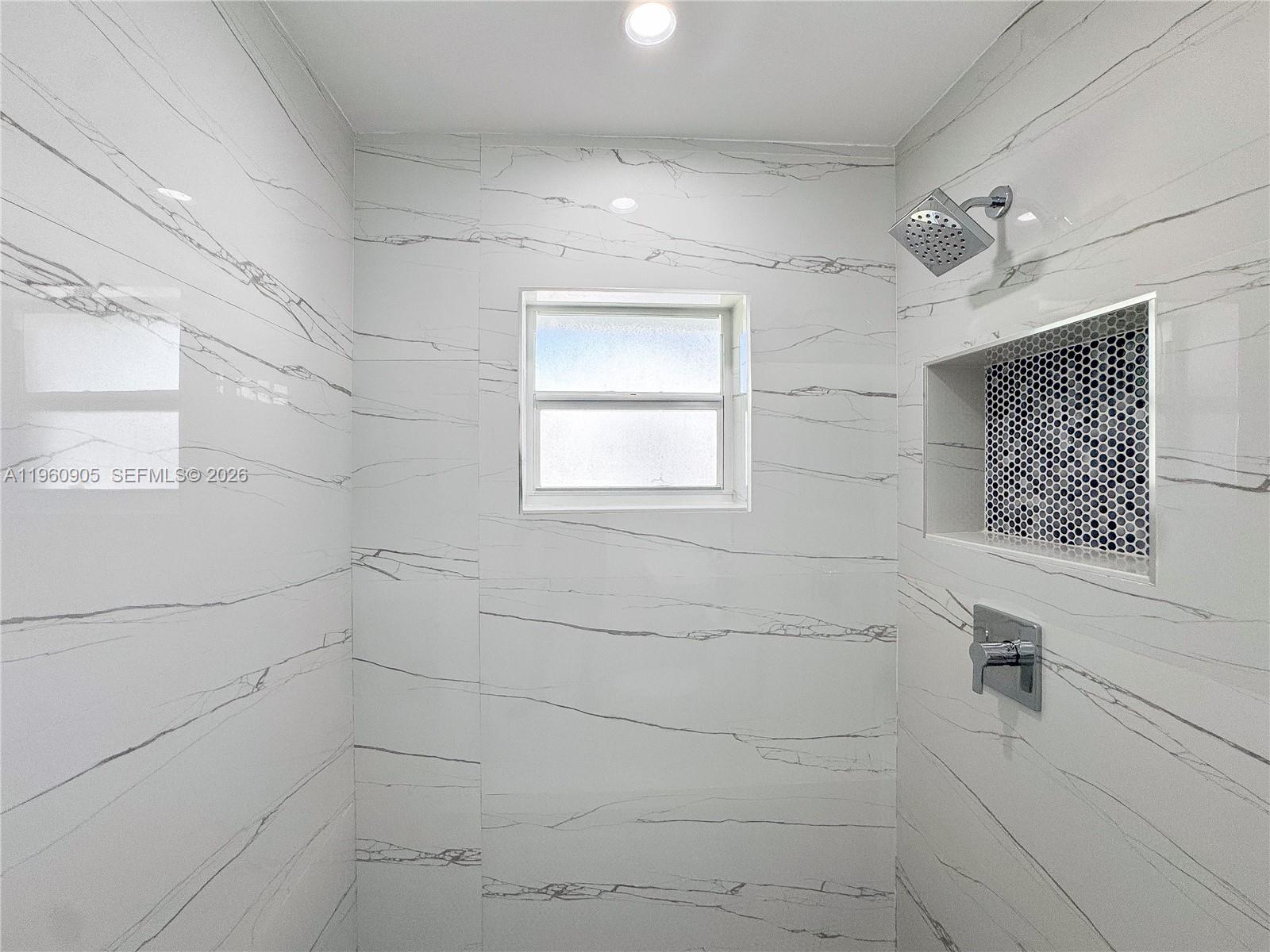 N MIAMI ESTATES - Residential