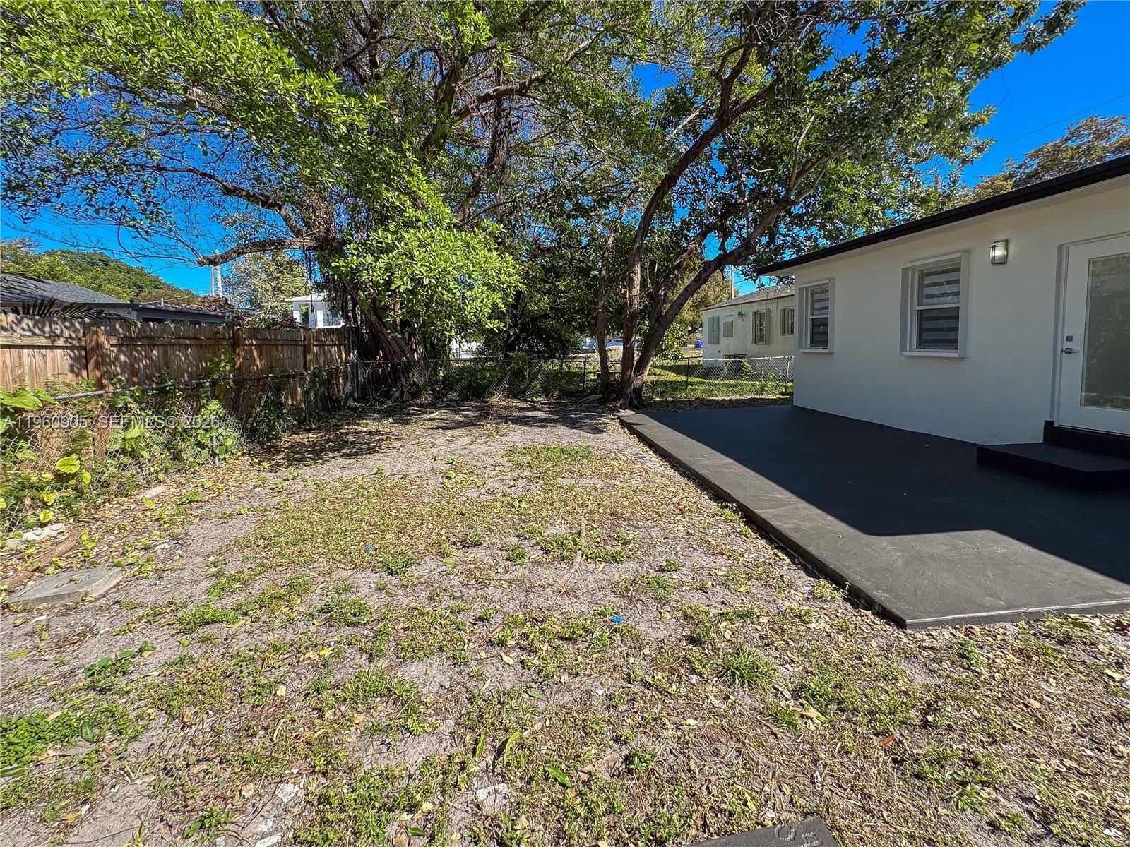 N MIAMI ESTATES - Residential