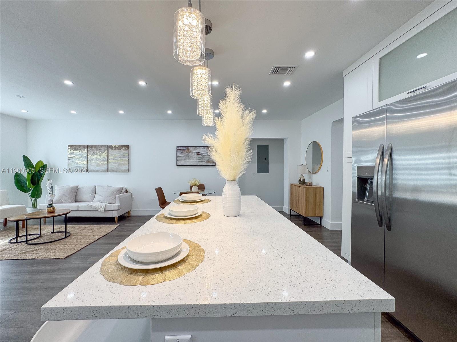 N MIAMI ESTATES - Residential