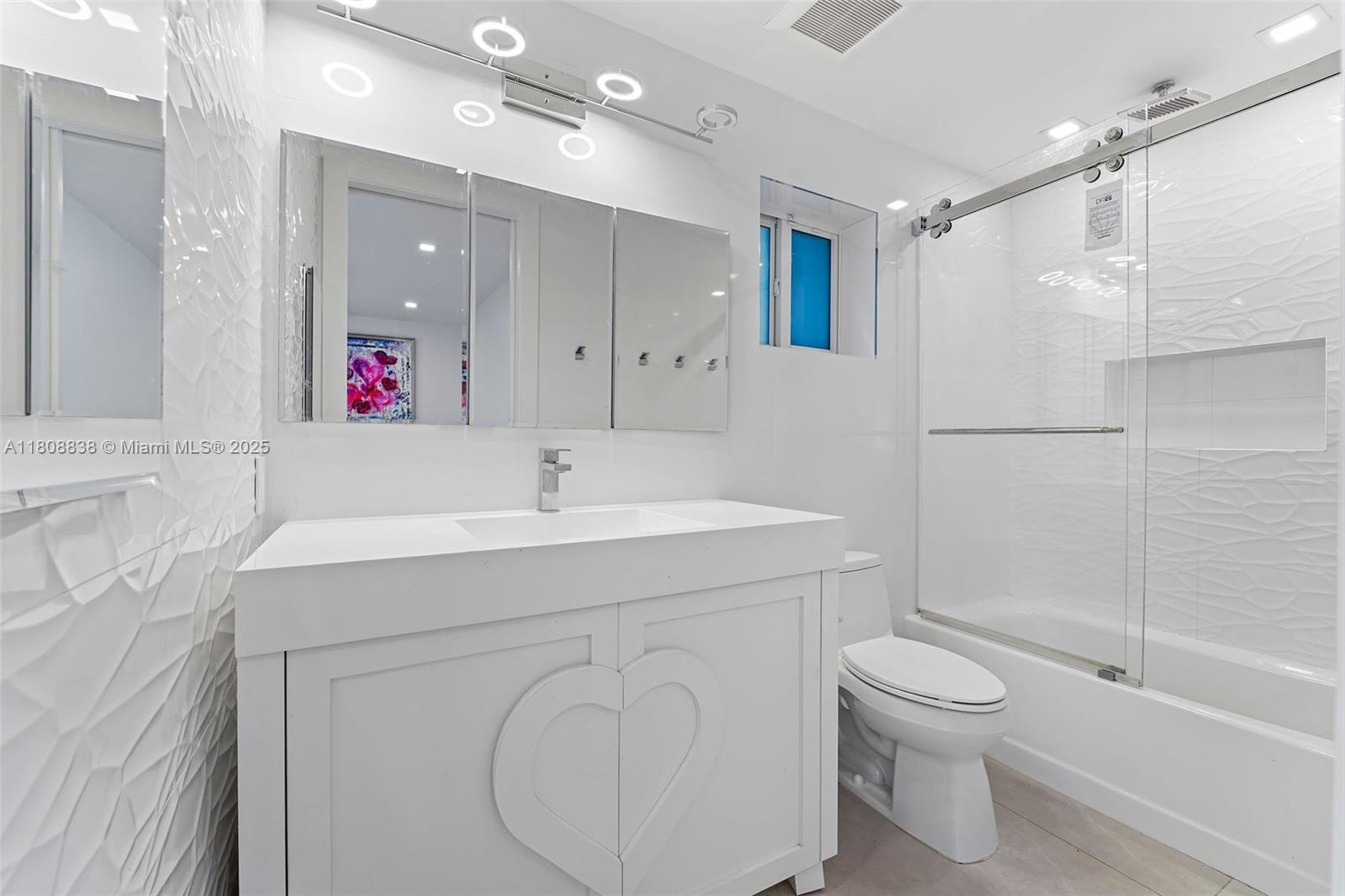 MID GOLF SUB 1ST ADDN - Residential Lease