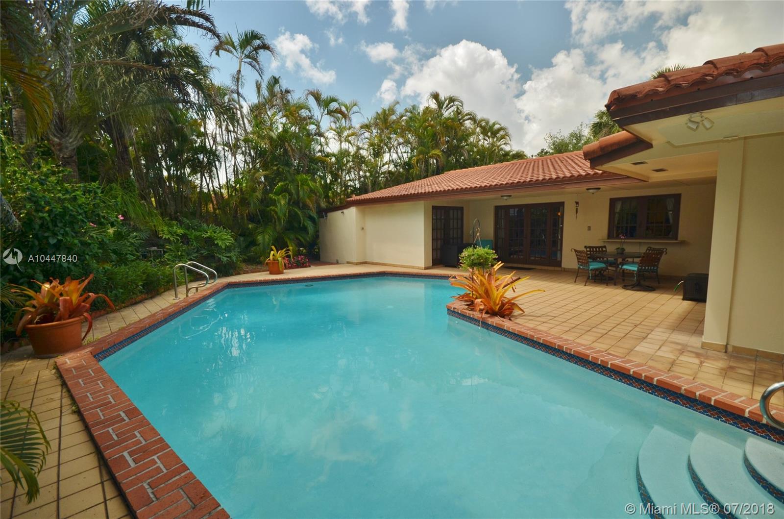 MIAMI LAKES SEC 5 - Residential