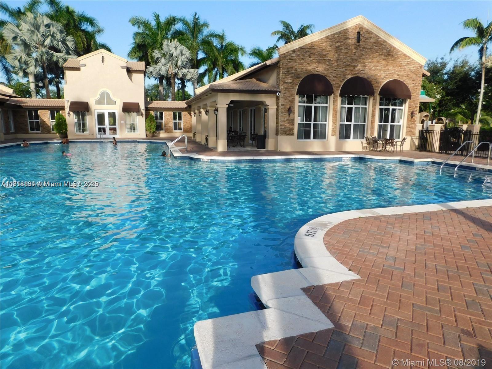 VILLAS AT CARMEL - Residential Lease