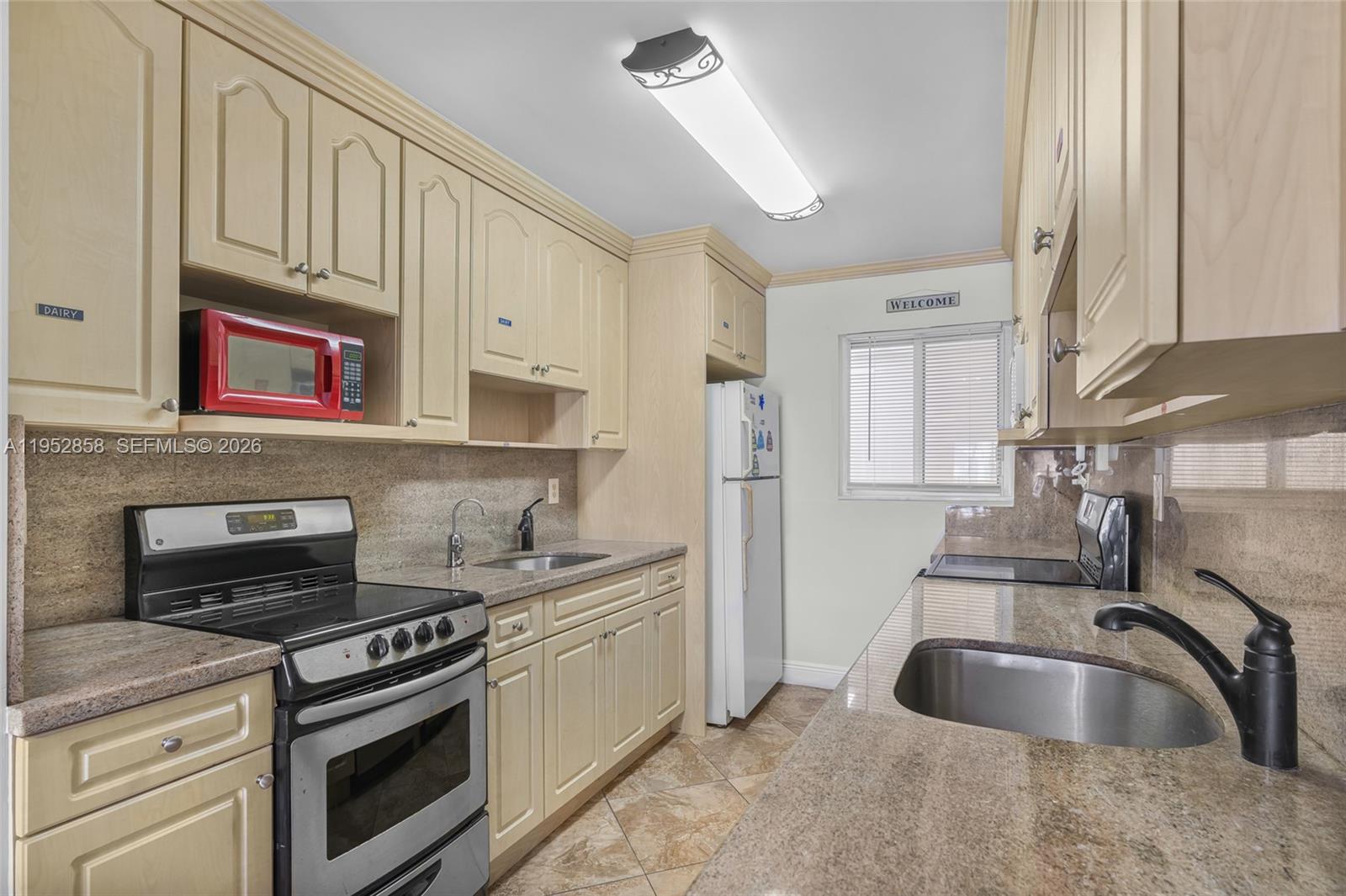 KING RICHARD CONDO - Residential Lease