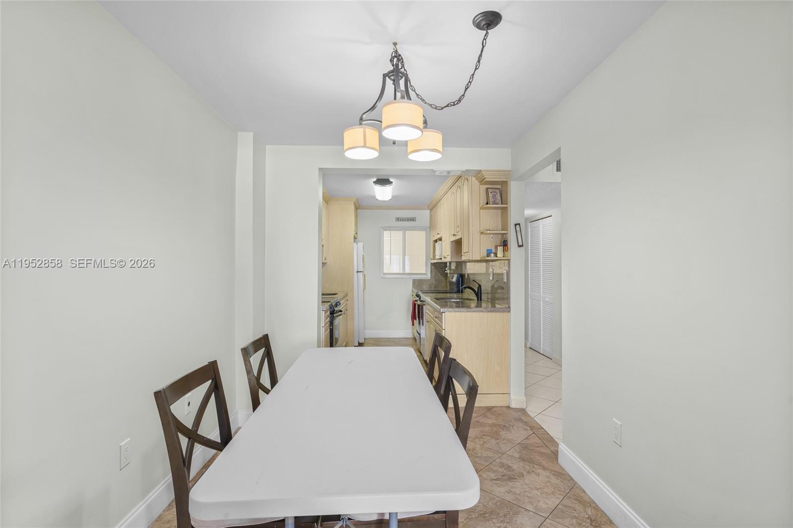 KING RICHARD CONDO - Residential Lease