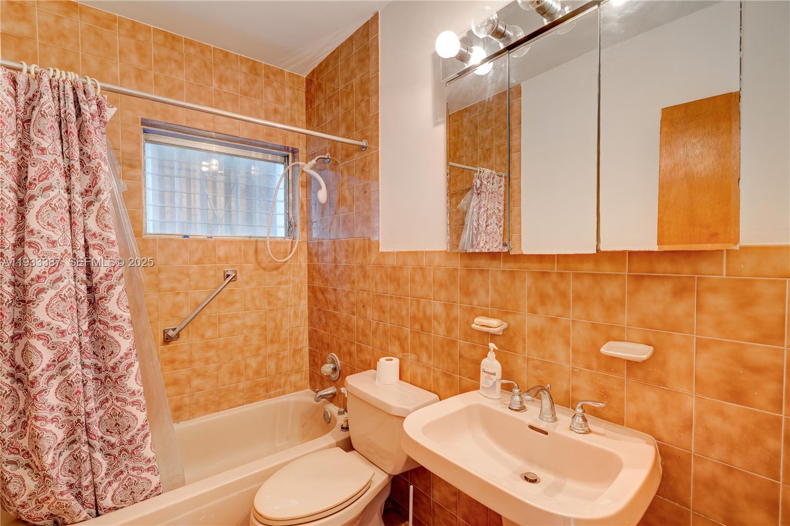 PEN-TEN CO-OP APTS INC - Residential