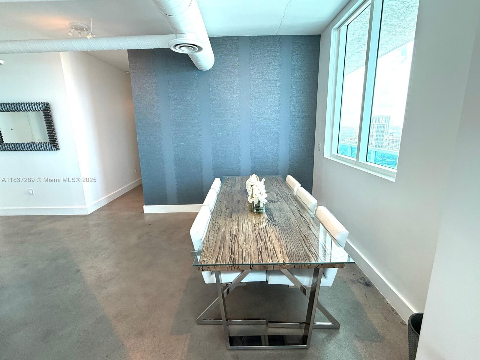 STAR LOFTS ON THE BAY CON - Residential