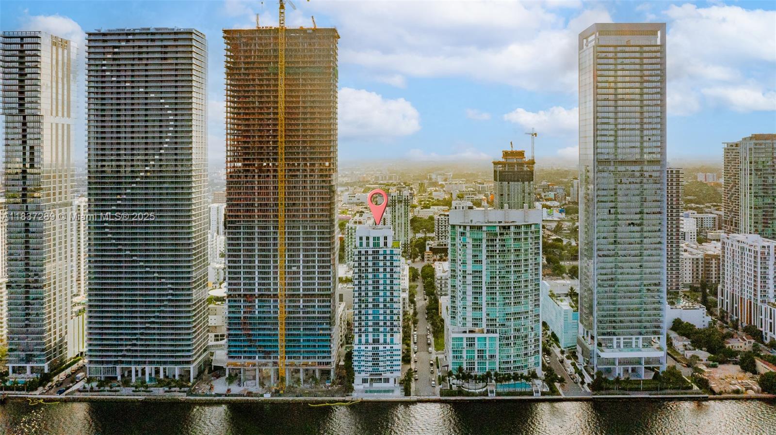 STAR LOFTS ON THE BAY CON - Residential