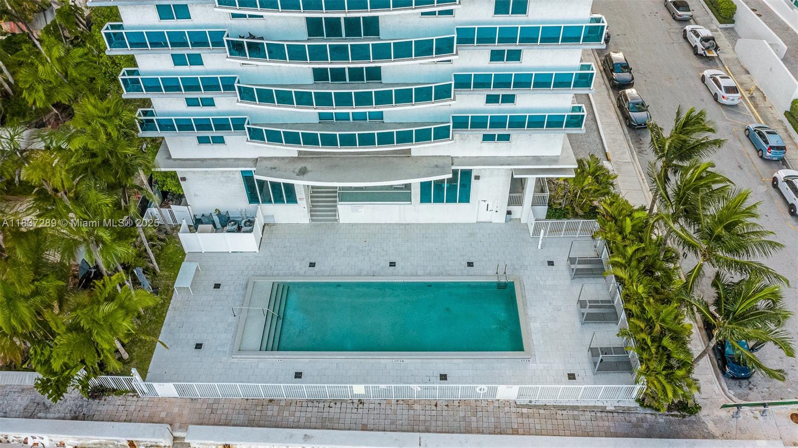 STAR LOFTS ON THE BAY CON - Residential