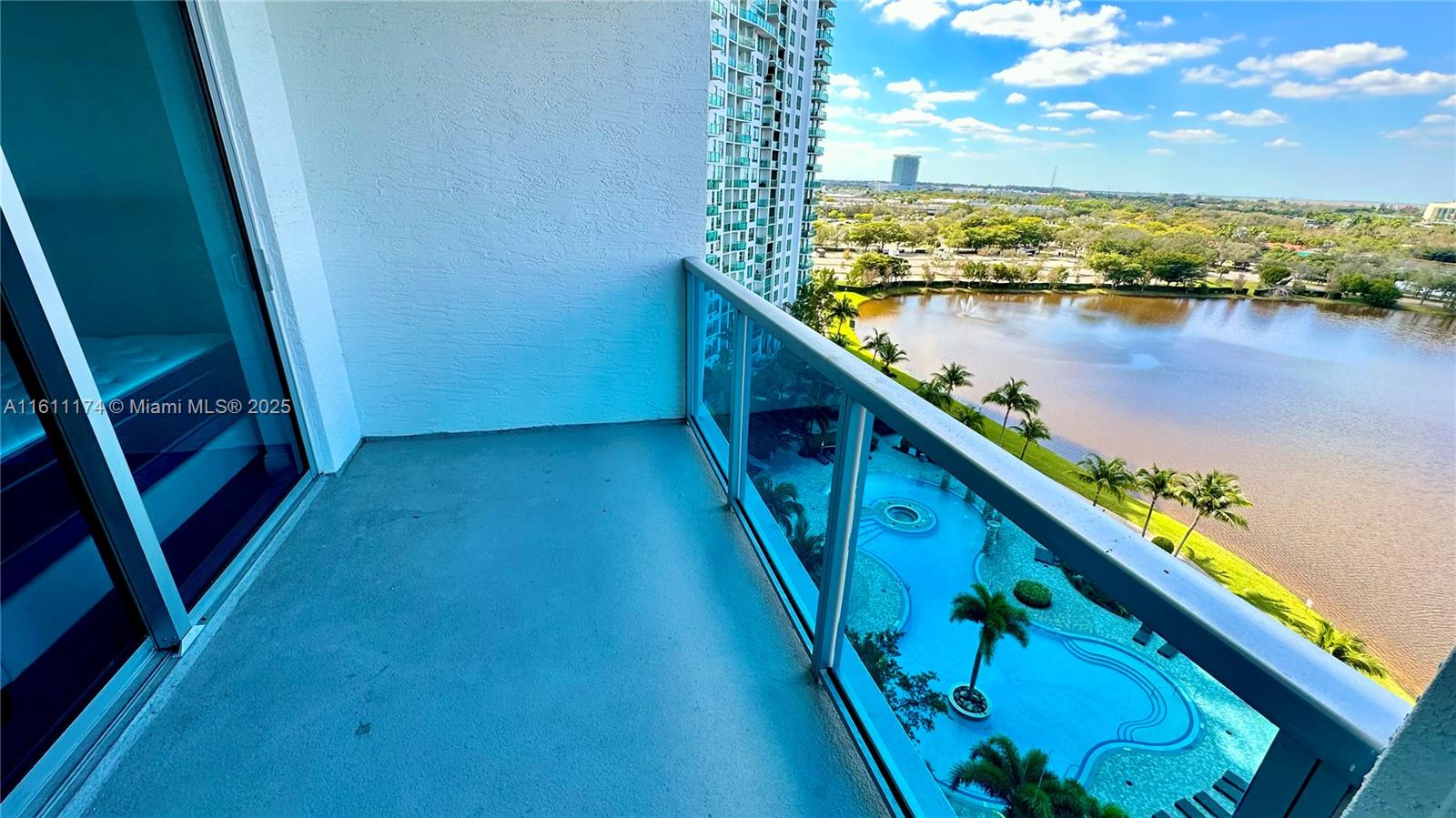 TAO SAWGRASS CONDOMINIUM - Residential