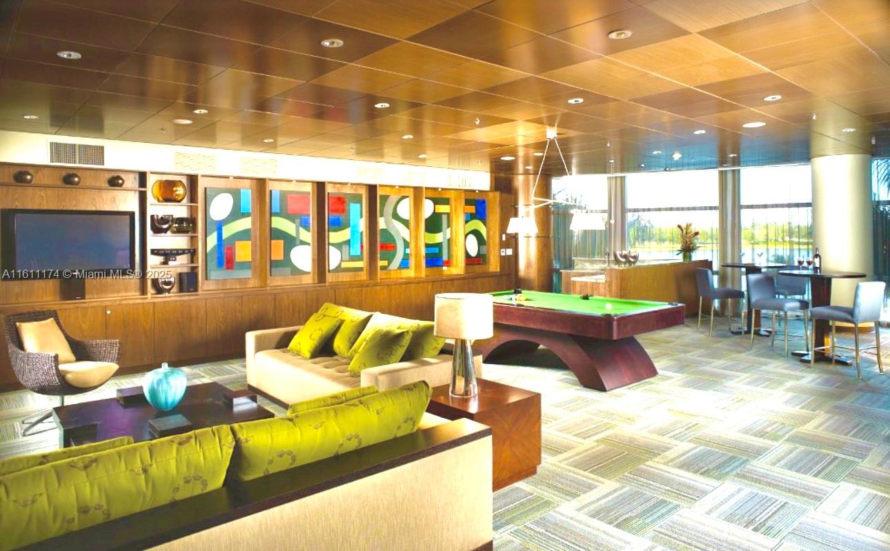 TAO SAWGRASS CONDOMINIUM - Residential