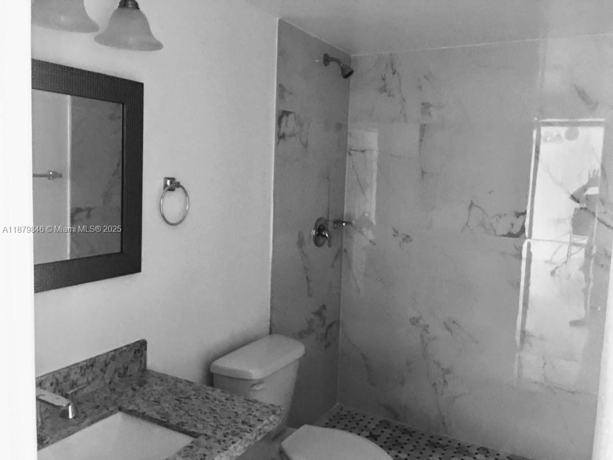 VILLAGE OF KINGS CREEK CO - Residential Lease