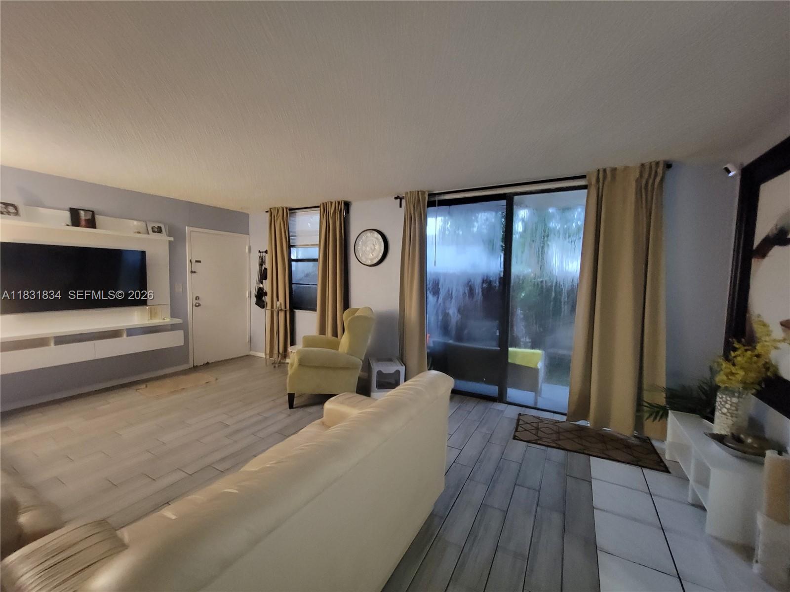 TREE GARDEN CONDO - Residential