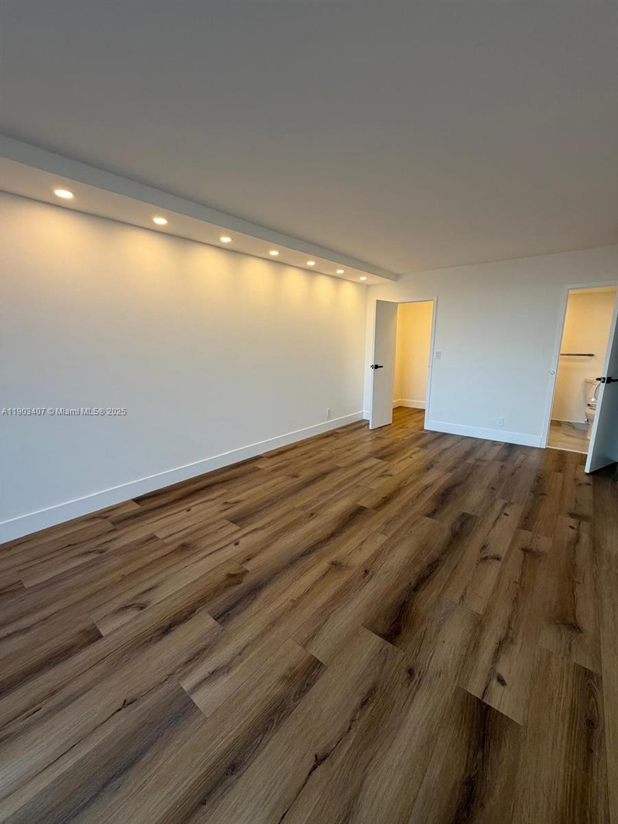 DESOTO PARK CONDO - Residential Lease