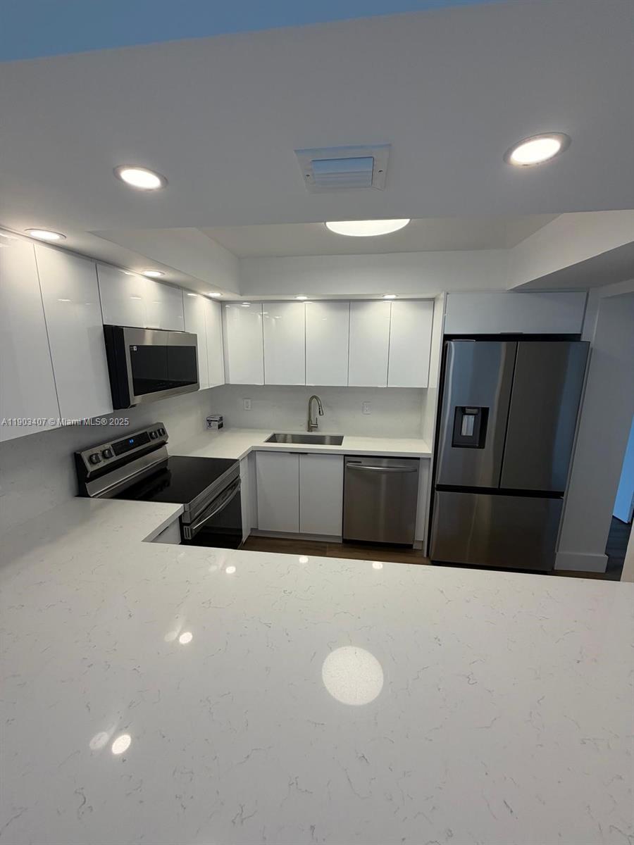 DESOTO PARK CONDO - Residential Lease