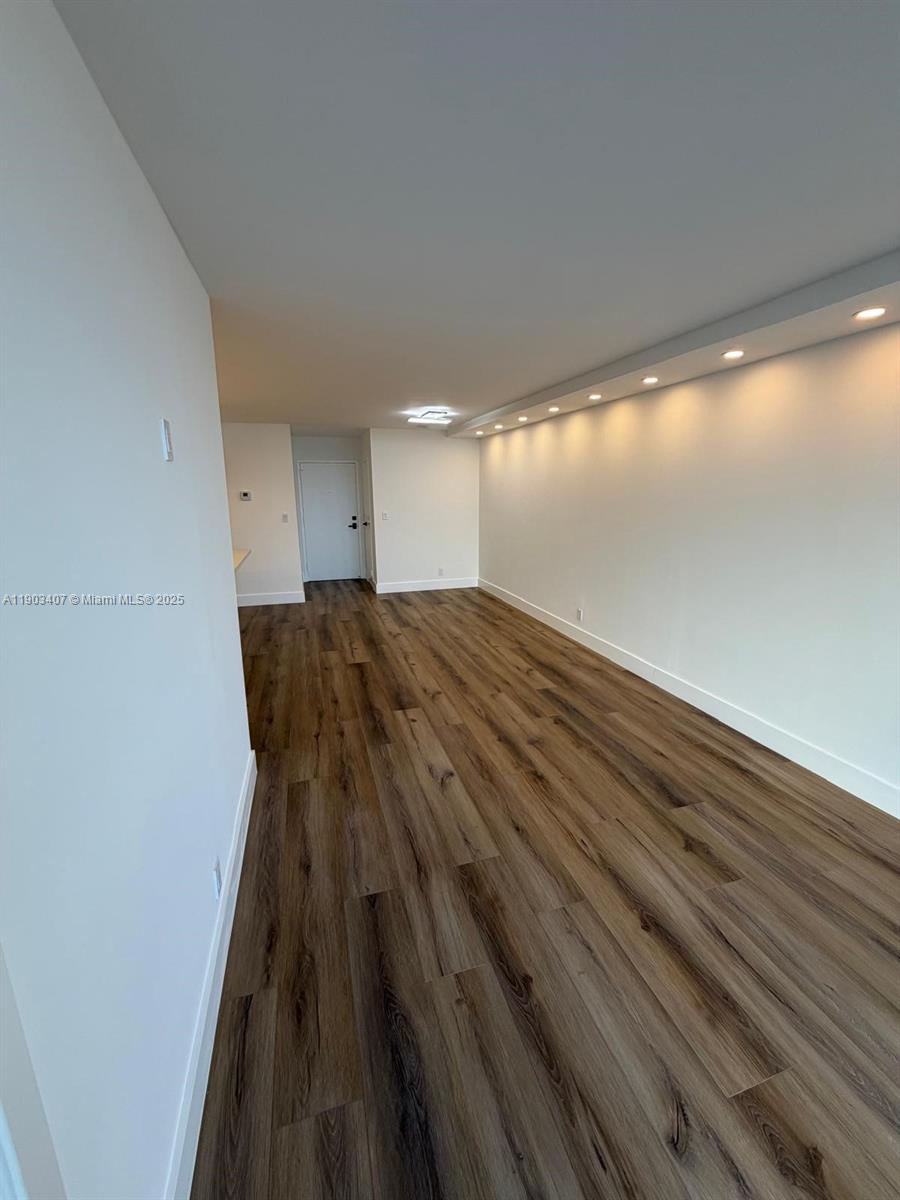 DESOTO PARK CONDO - Residential Lease