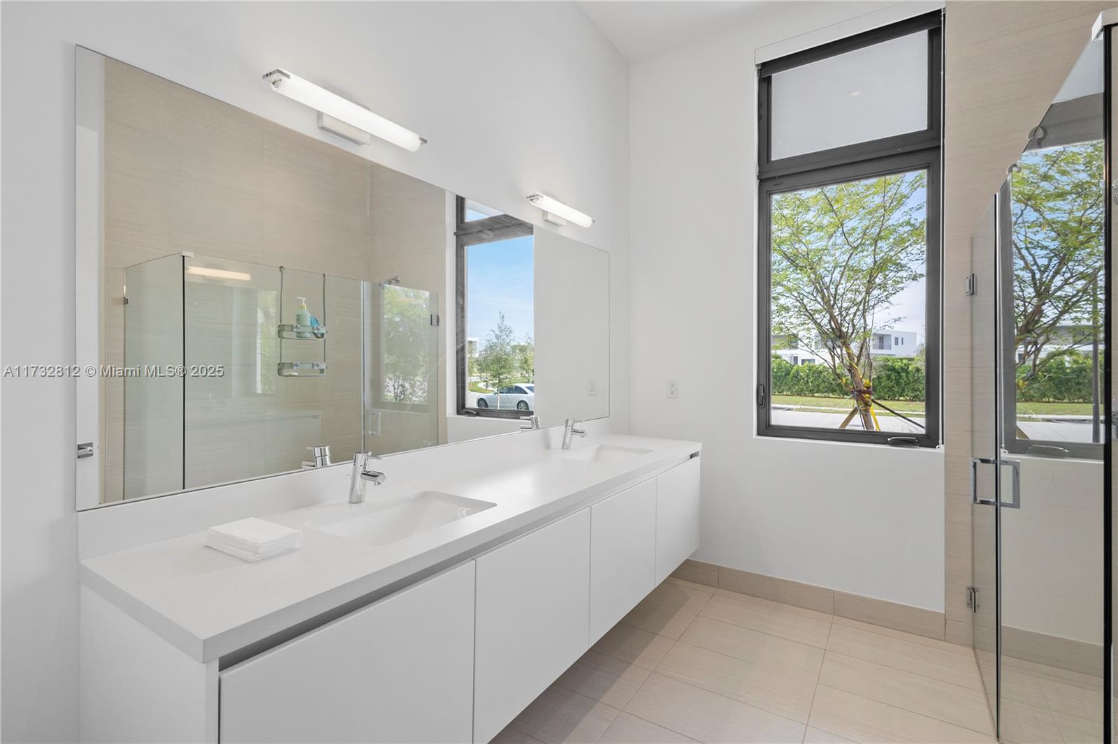 WESTON ESTATES - Residential