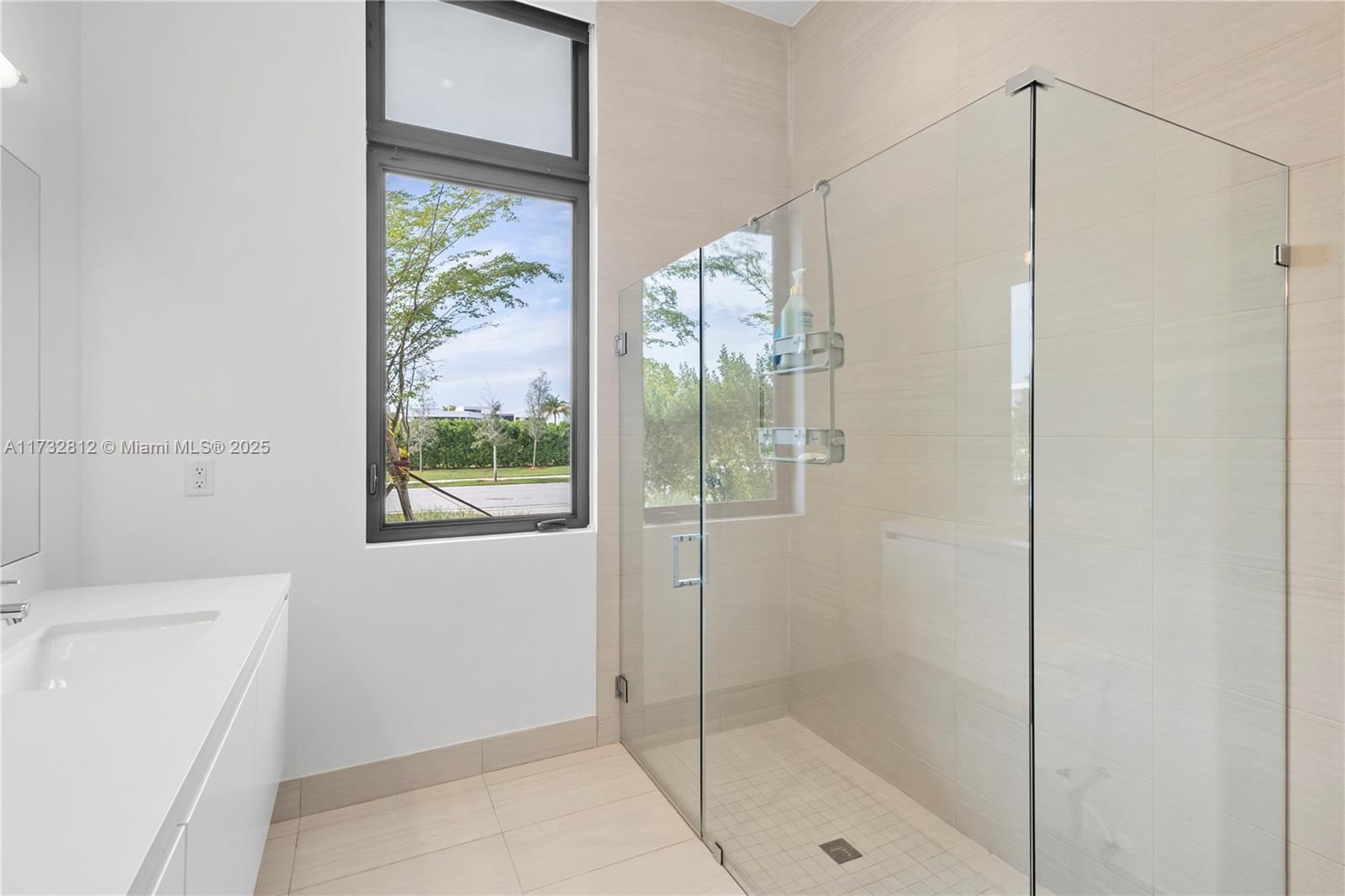 WESTON ESTATES - Residential
