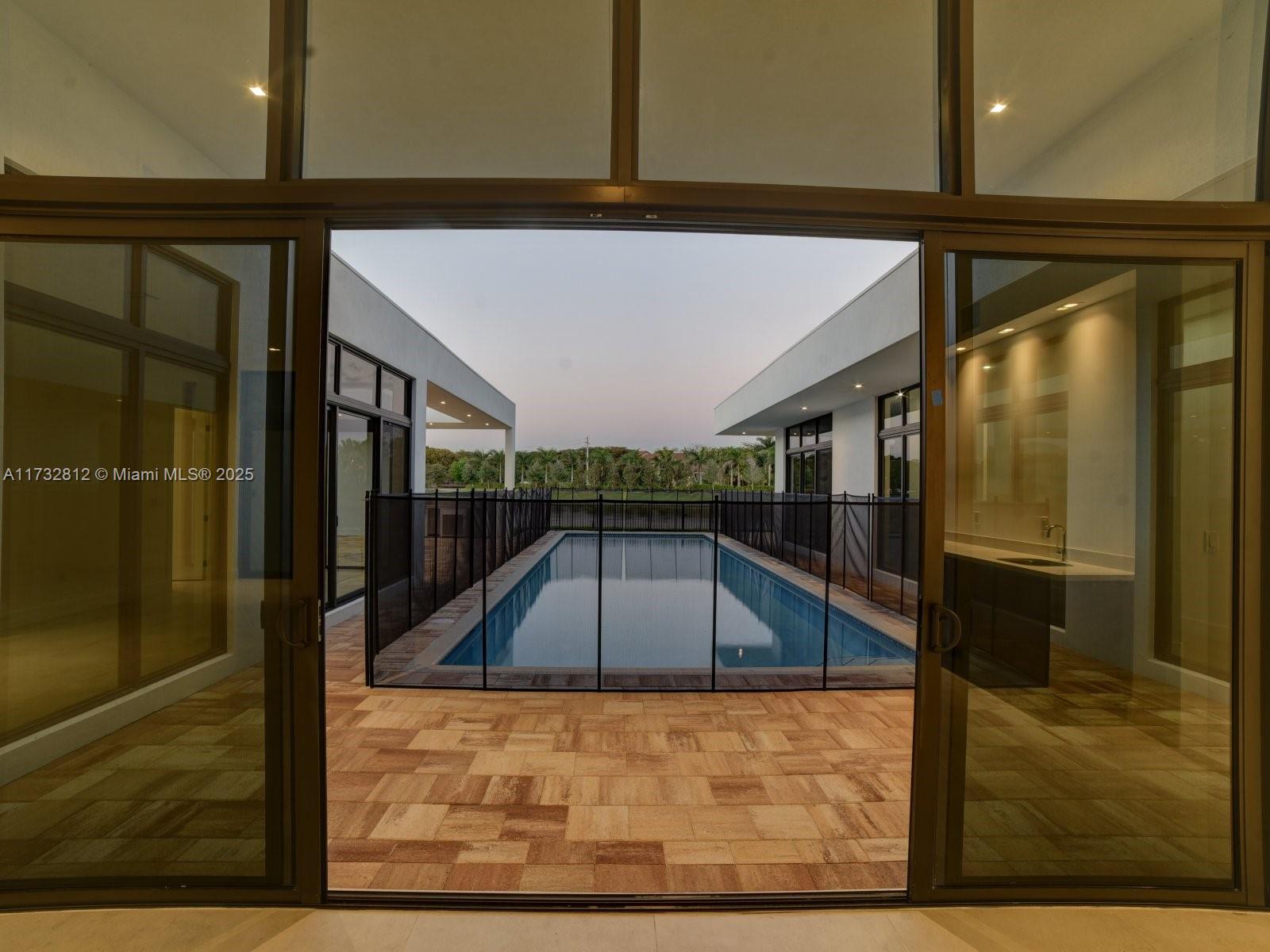 WESTON ESTATES - Residential