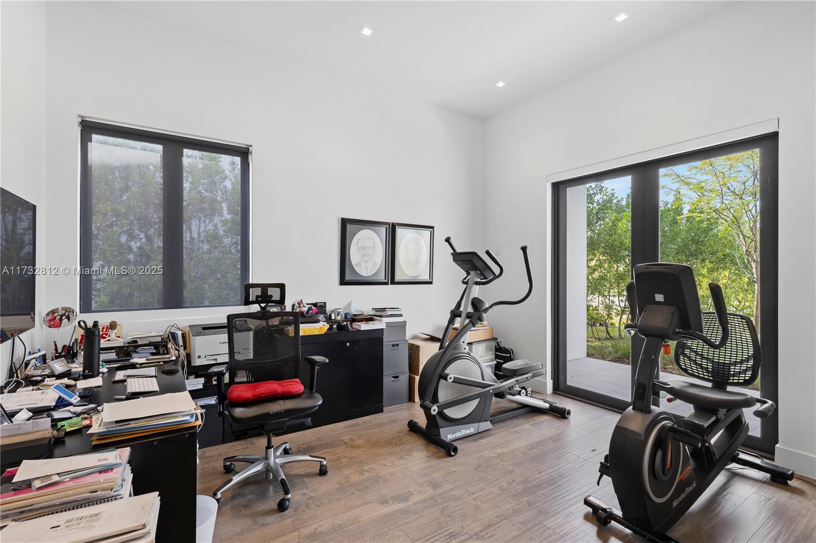 WESTON ESTATES - Residential