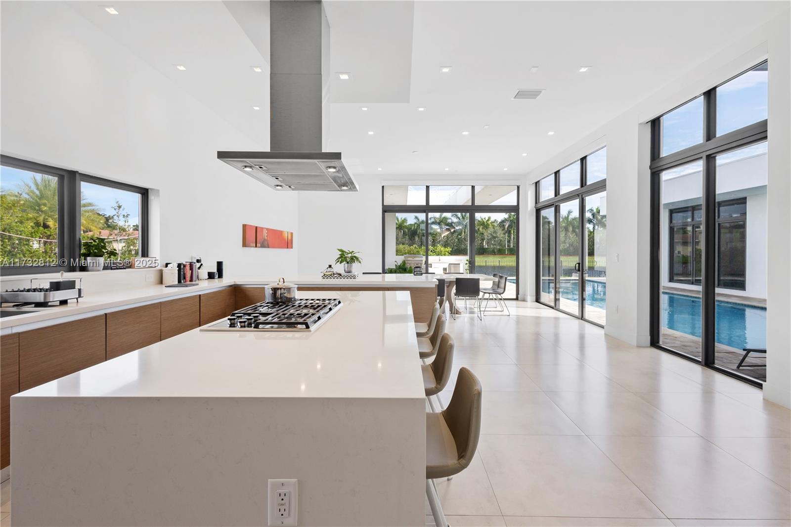 WESTON ESTATES - Residential