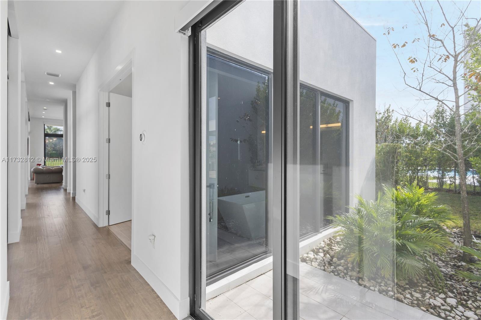 WESTON ESTATES - Residential