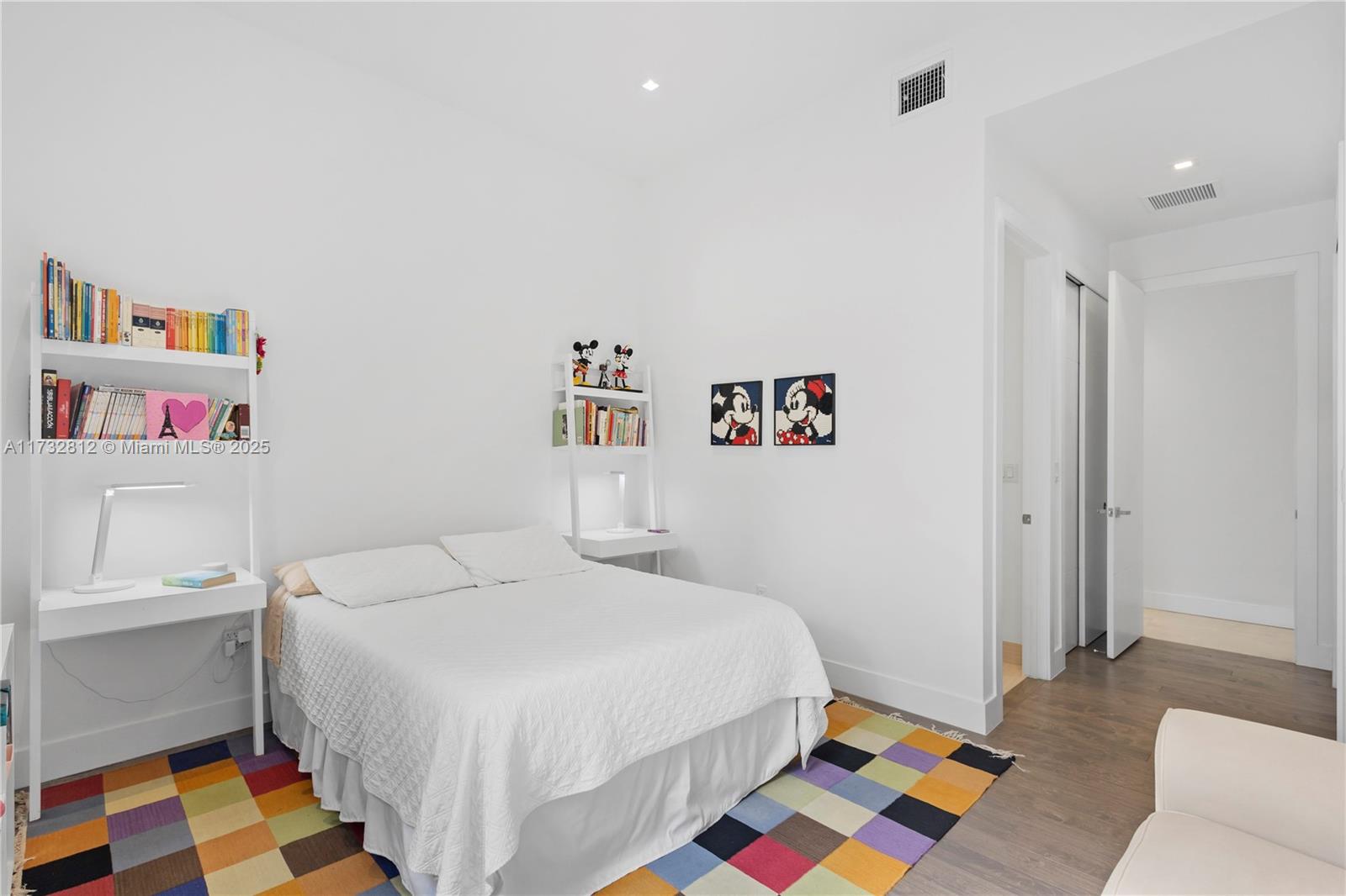 WESTON ESTATES - Residential