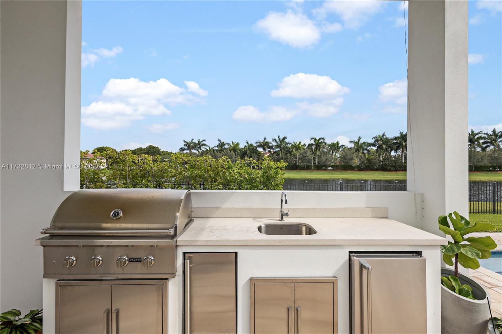 WESTON ESTATES - Residential
